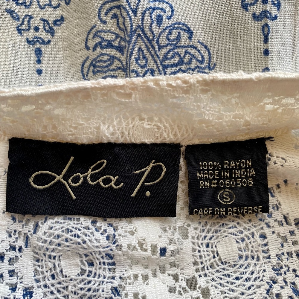 Lola P brand blue & white pheasant top - Picture 8 of 8